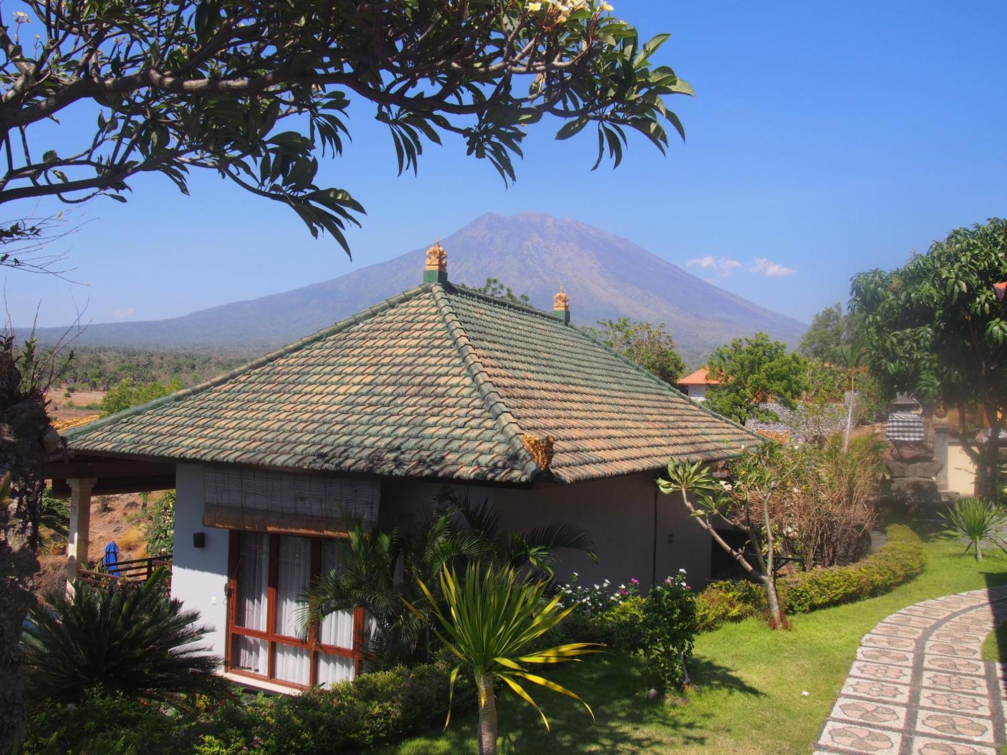 Villa Omah Semar Tulamben Exterior foto